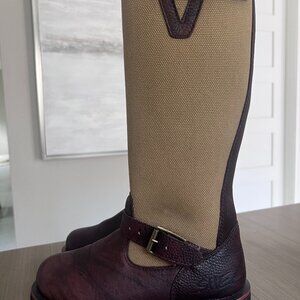 SHE Waterproof & Snakeproof Brand New, never worn Lubbock boot size 7 Brown